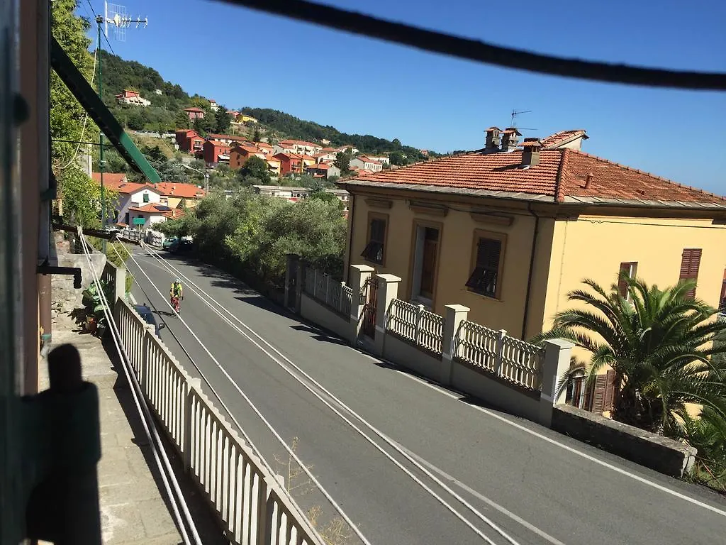 Feriehus Casa Vacanze Via Genova Hotel La Spezia